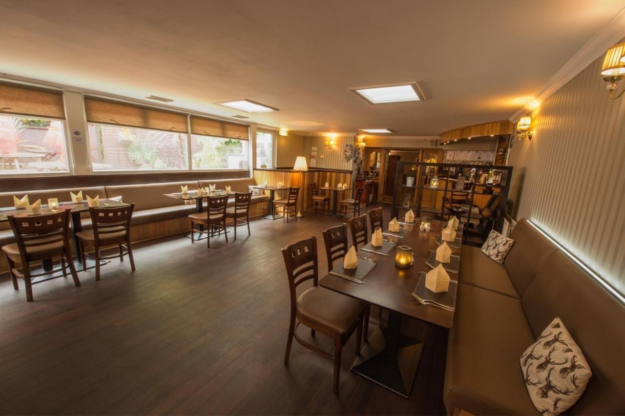 Tigh Na Mara Hotel Странрер Екстериор снимка